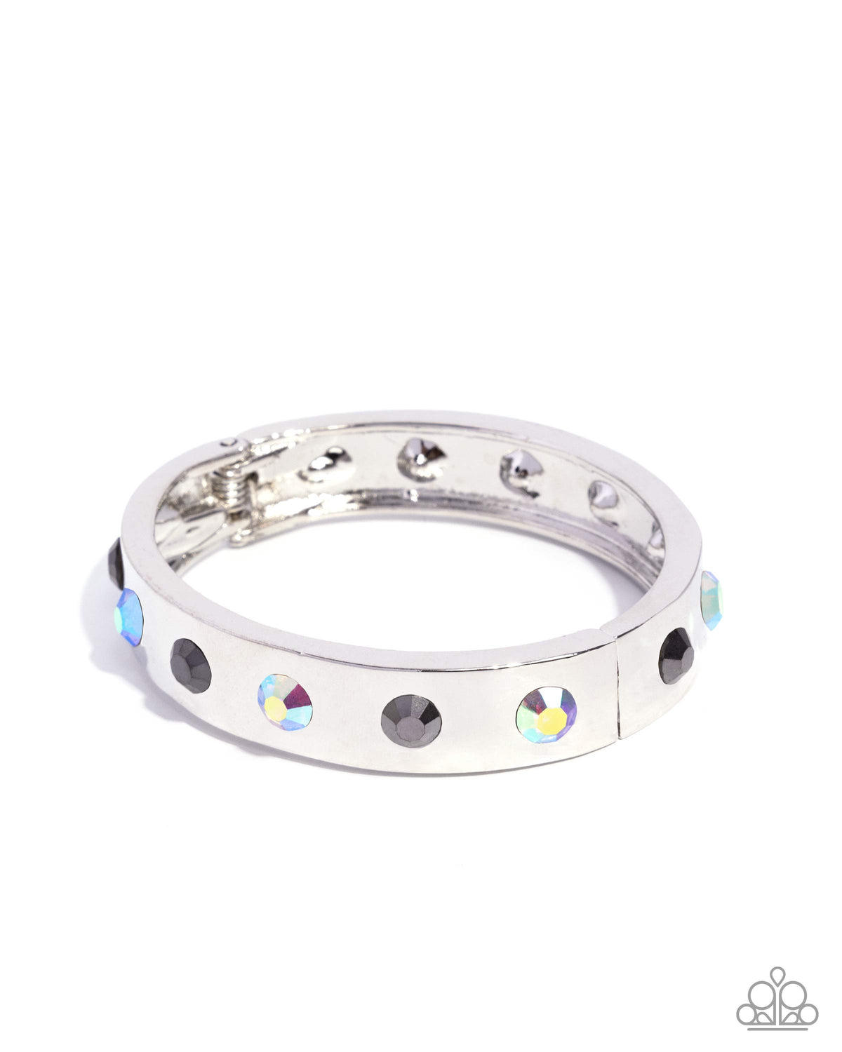 Paparazzi - Competitive Edge - Silver - Hinge Bracelet
