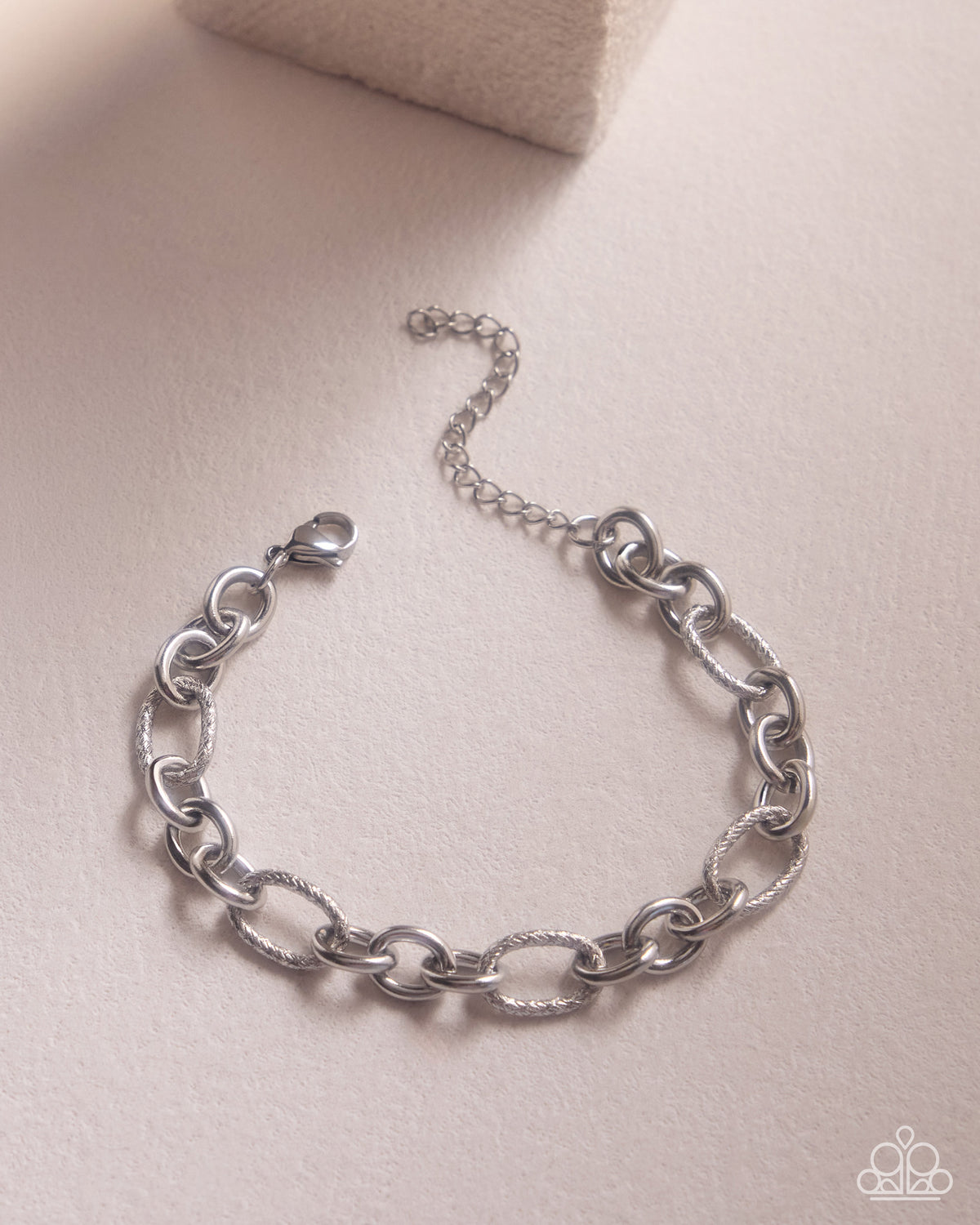 Paparazzi Accessories - Defiant Drama - Silver